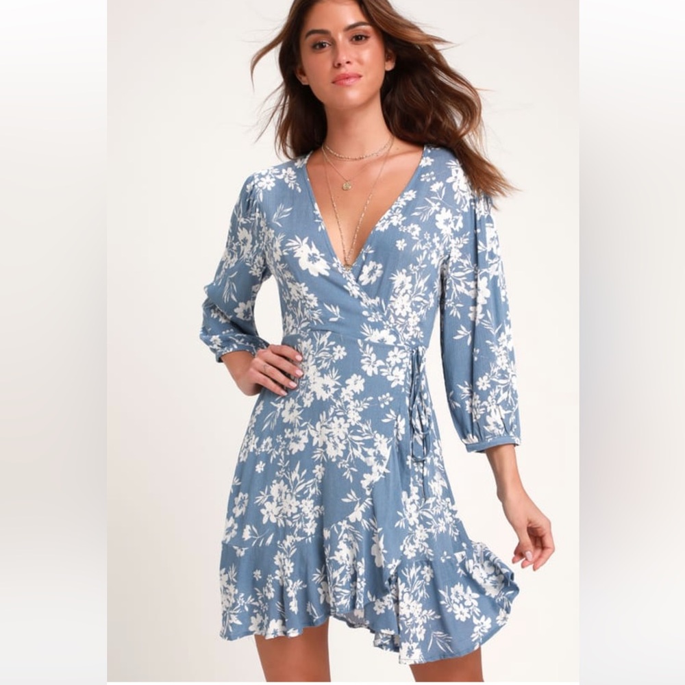 Lulu’s Floral In This Together Dusty Blue Floral Print Wrap Dress - S
